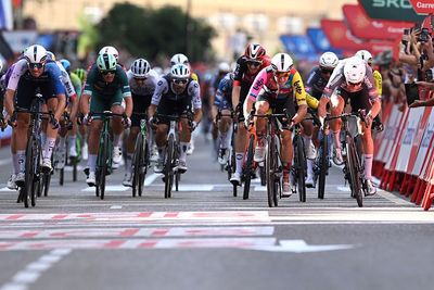 'It's painful' – Narrow loss followed by sprint relegation brings double heartbreak for teary Elia Viviani at Vuelta a España