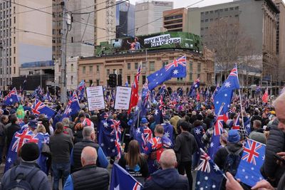 Neo-Nazis and politicians among protesters at anti-immigration March for Australia rallies