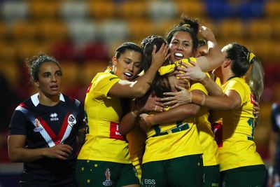 Australian rugby team helps clean up city ahead of World Cup games in York