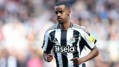 Report: Liverpool Set Upper Limit for Improved Alexander Isak Bid