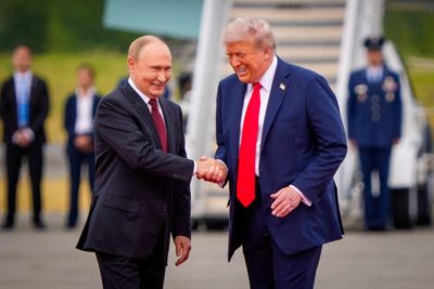Is Putin playing Trump or is Trump playing us?