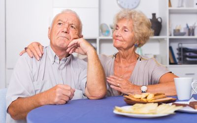 6 Relationship Red Flags Most Retirees Overlook Until It’s Too Late