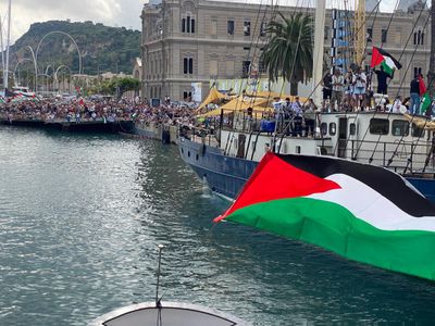 Gaza humanitarian flotilla departs Barcelona to break Israeli siege