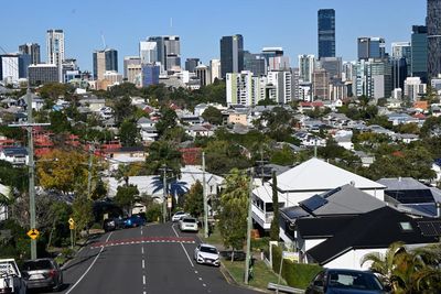 Negative gearing on short-stay rentals costs Australia up to $556m a year, report estimates