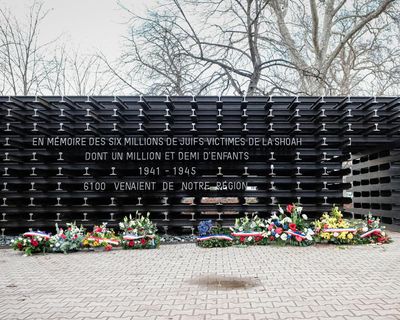 Lyon mayor condemns ‘Free Gaza’ defacement of Holocaust memorial