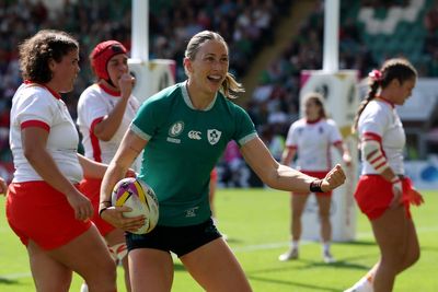 Women's Rugby World Cup: Ireland battle past brave Spain to seal quarter-final place