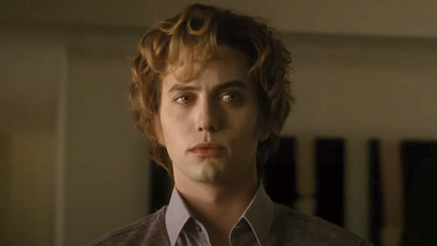 Jackson Rathbone Just Revealed Why His Hair Looked Insane In Twilight: New Moon, And M. Night Shyamalan Was Involved