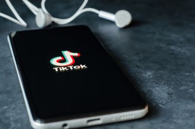 Why More Men Are Getting Health Advice From TikTok — and Regretting It