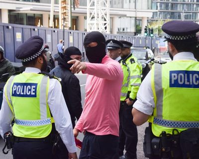 Police officer ‘punched in face’ as four arrested at London anti-asylum protest