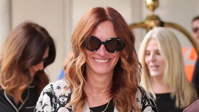 Julia Roberts just wore a way more practical version of Kate Middleton's go-to affordable footwear