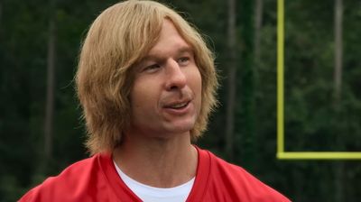 Top Gun: Maverick star Glen Powell does Mrs. Doubtfire with football in new hilarious Chad Powers trailer