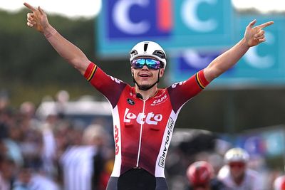 Bretagne Classic: Arnaud De Lie sprints to victory in Plouay