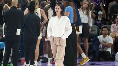 Caitlin Clark Greets 49ers Stars Courtside During Fever, Valkyries Game