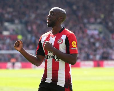 Newcastle complete £55m deal for striker Yoane Wissa from Brentford