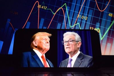 Wall Street May Be Overlooking Dangers Of Trump's Ongoing Fed Assault, Warn Economists: 'Financial Markets Might Not…'