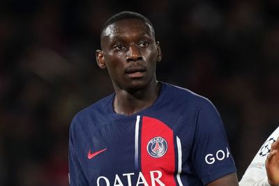 Tottenham set to sign Paris St Germain forward Randal Kolo Muani on loan