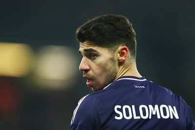 Crystal Palace begin talks with Tottenham over possible Manor Solomon deal