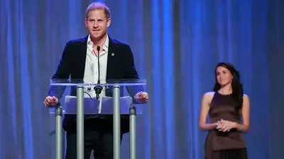 Prince Harry’s reconciliation demands revealed as the duke expects to see ‘entire royal family bowing to Meghan’