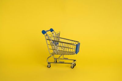 Why Are Grocery Carts Getting Smaller Again?