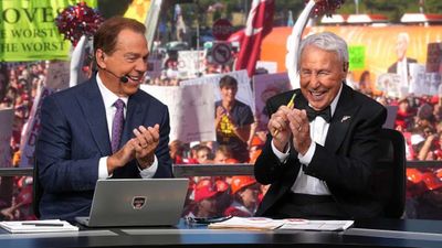 CFB Fan With Awful Lee Corso Take Got Roasted by Iconic Community Note