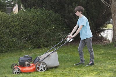 AI told me hilariously wrong things about Elon Musk's childhood job at a landscaping company—here's why that matters on Labor Day