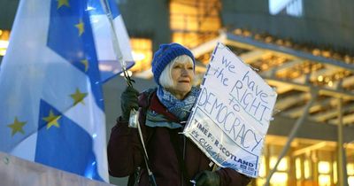 Scottish independence activists to welcome MSPs back to Holyrood with message
