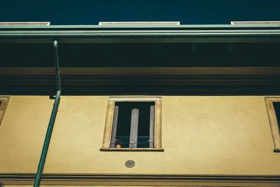 Is It Illegal to Replace Your Own Gutters in Certain States?