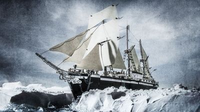 I photographed the amazing story of Shackleton's Arctic expedition using Lego bricks and a Nikon DSLR camera