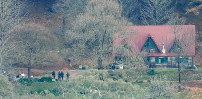 I’m a former hostage negotiator. Here’s why police offered a surrender plan to fugitive Dezi Freeman