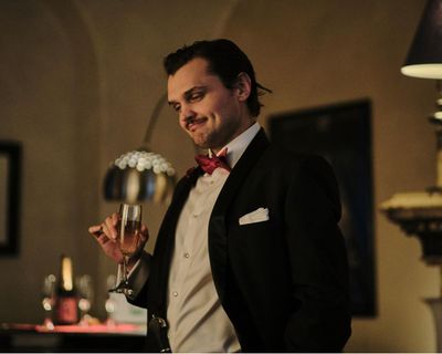 Borderline review – Raymond Nicholson shines as a deranged fan in comedy thriller