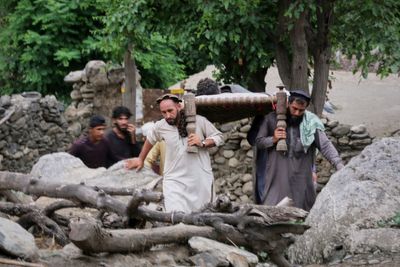 Death toll from earthquake in Afghanistan rises to 900