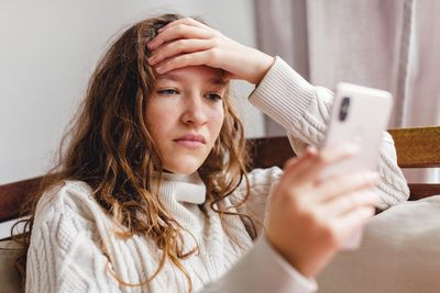 CEOs really are putting a pause on hiring ‘first timers,’ career coach to the Fortune 500 warns—here’s how Gen Z grads can still land work