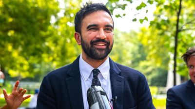 ‘My brother, this isn’t garlic and we’re not vampires’: Zohran Mamdani demolishes racist MAGA morons