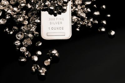 Silver Breaks $40, US Market Stands Apart In Global Demand