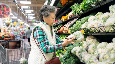 10 Ways Retirees Can Save Money on Groceries That They Might Not Know