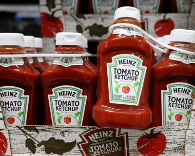 Kraft Heinz to split a decade after merger in bid to revive growth