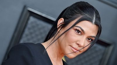 Kourtney Kardashian shows how to style oversized furniture in a small living room – designers say it’s genius