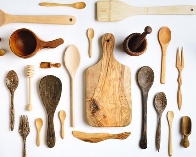 Never put them in the dishwasher! How to make wooden kitchen utensils last longer
