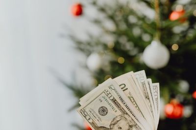 6 Shocking Ways Families Overspend on Holidays