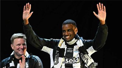 Alexander Isak Sends Parting Message to Newcastle After Stormy Liverpool Saga