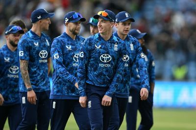 England bowled out for just 131 in embarrassing first ODI loss to South Africa