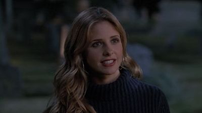 Sarah Michelle Gellar Shared BTS Pics From The Buffy The Vampire Reboot, And I Love Seeing Her With A Wooden Stake Again
