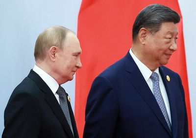 Russia, China ink deal to build new gas pipeline as they deepen energy ties