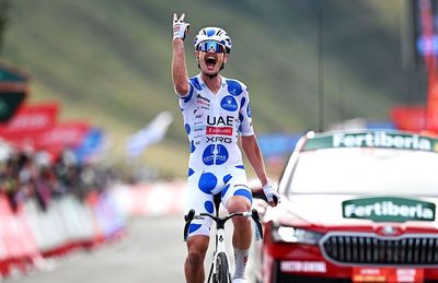 Vuelta a España stage 10: Jay Vine climbs to second victory of Spanish Grand Tour as red jersey back in Jonas Vingegaard's grasp