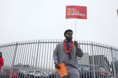 California bill requires schools to alert families of immigration agents on campuses