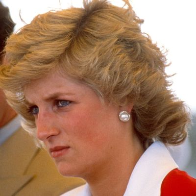 Former Palace Press Secretary Says Staff Were "Frozen Out" When Princess Diana Didn't Get "Her Way"
