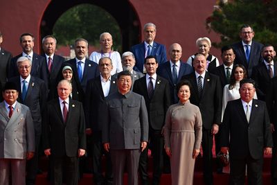 Afternoon Update: Daniel Andrews poses with dictators; Labor to review ‘weirdest’ election; and why cash is still king