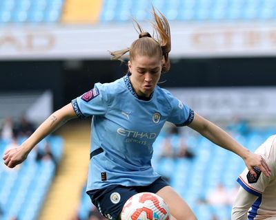 Manchester United and Manchester City agree deal to swap Clinton and Park