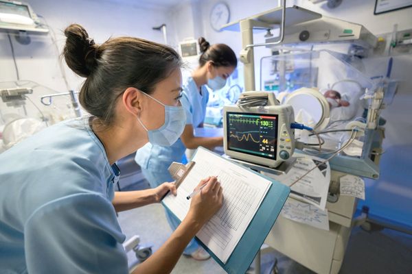 French hospitals told to prepare for war in Europe by next year in leaked Government letter