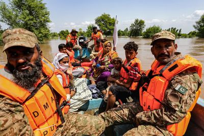 Mass evacuations in Pakistan’s flooded Punjab hit 300,000 in 48 hours